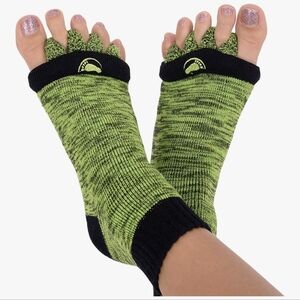 My Happy Feet brand toe separator socks designed For Alignment
